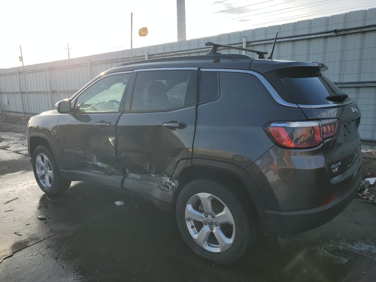 2018 Jeep Compass - Image 2