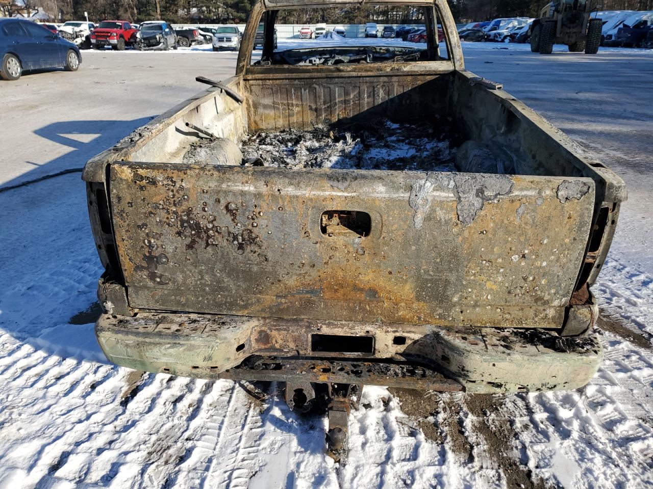 2003 Chevrolet Silverado - Image 6