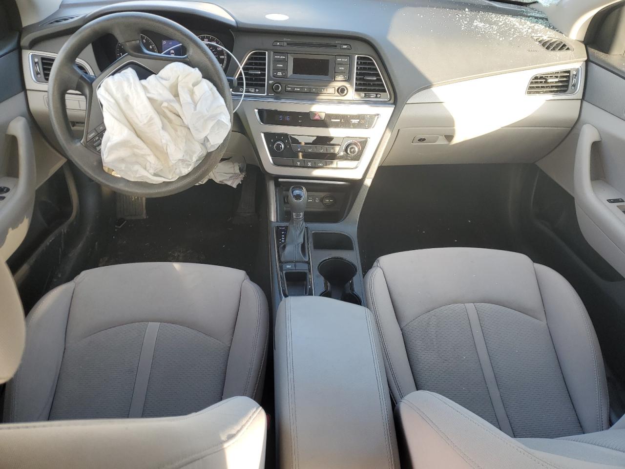 2015 Hyundai Sonata - Image 8