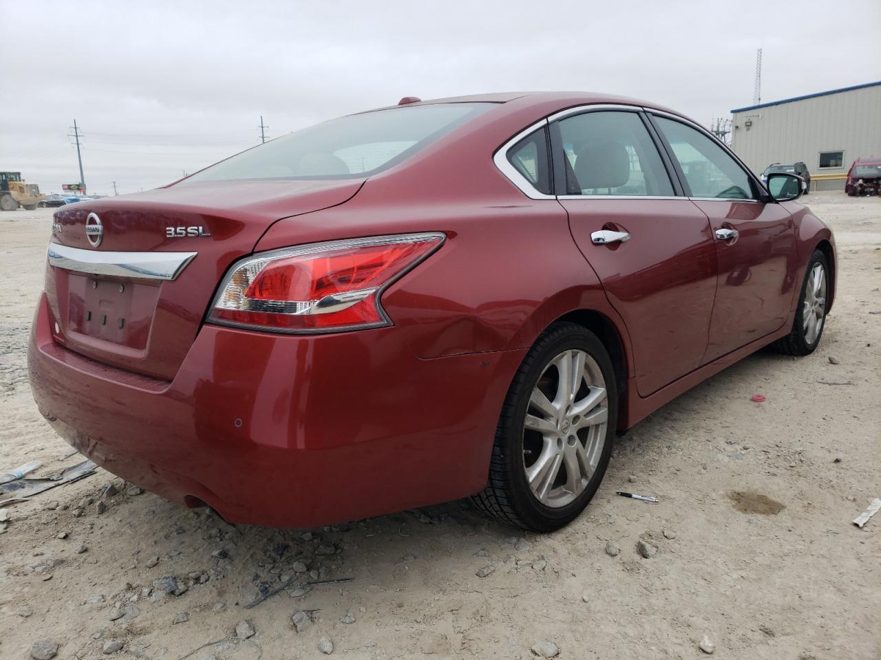 2015 Nissan Altima - Image 3