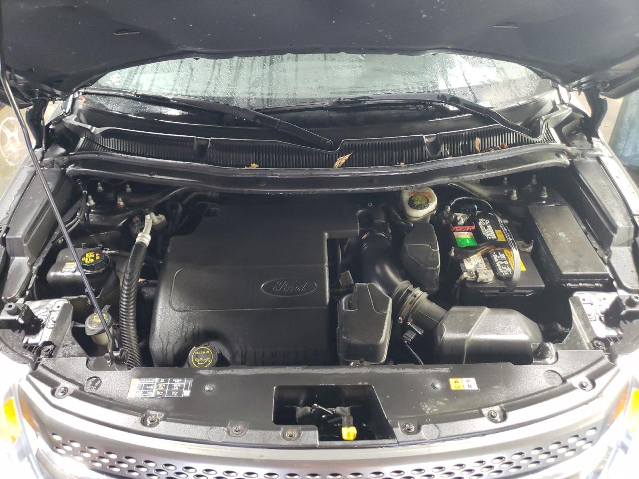 2015 Ford Explorer - Image 12