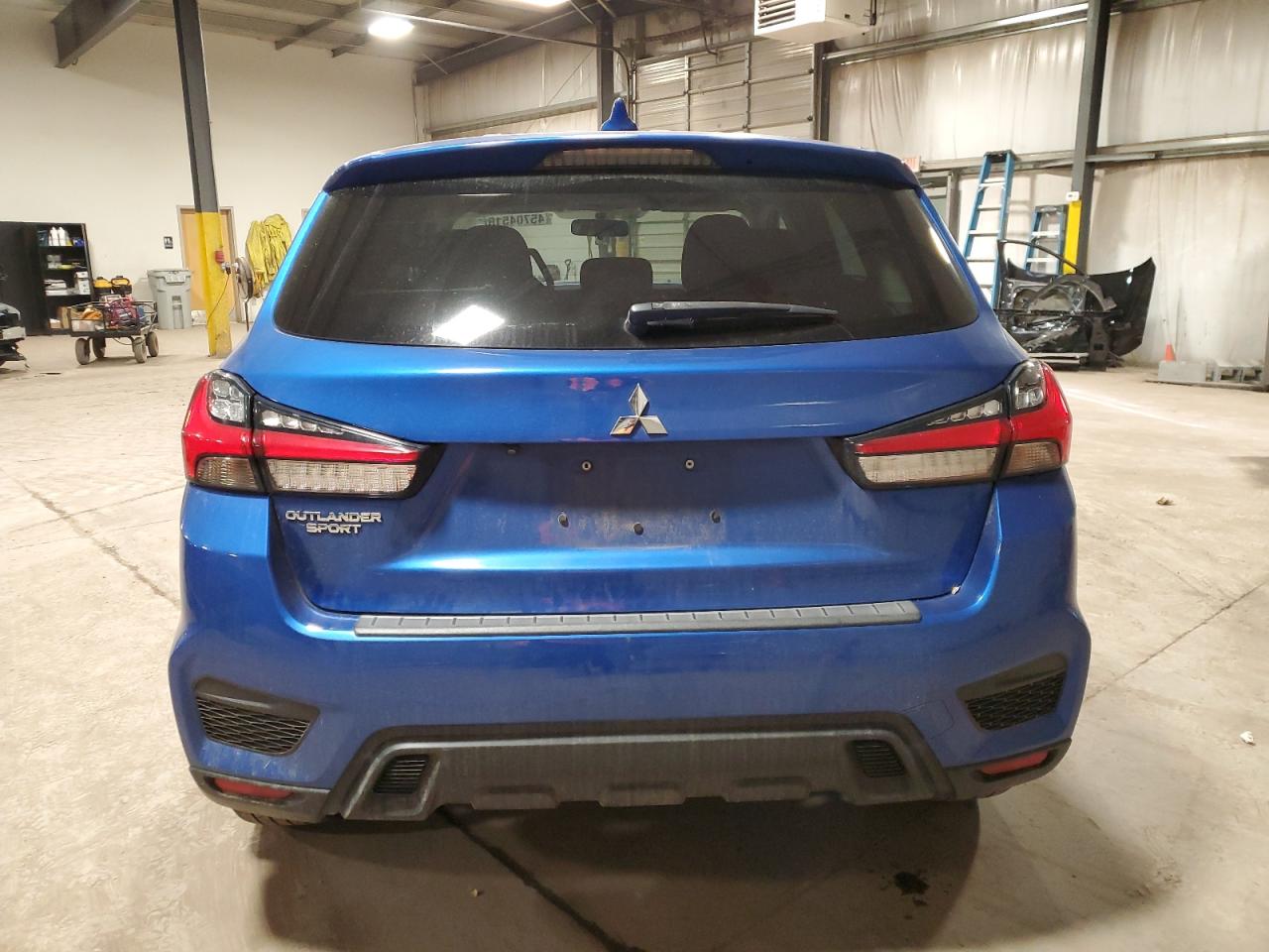 2020 Mitsubishi Outlander - Image 6