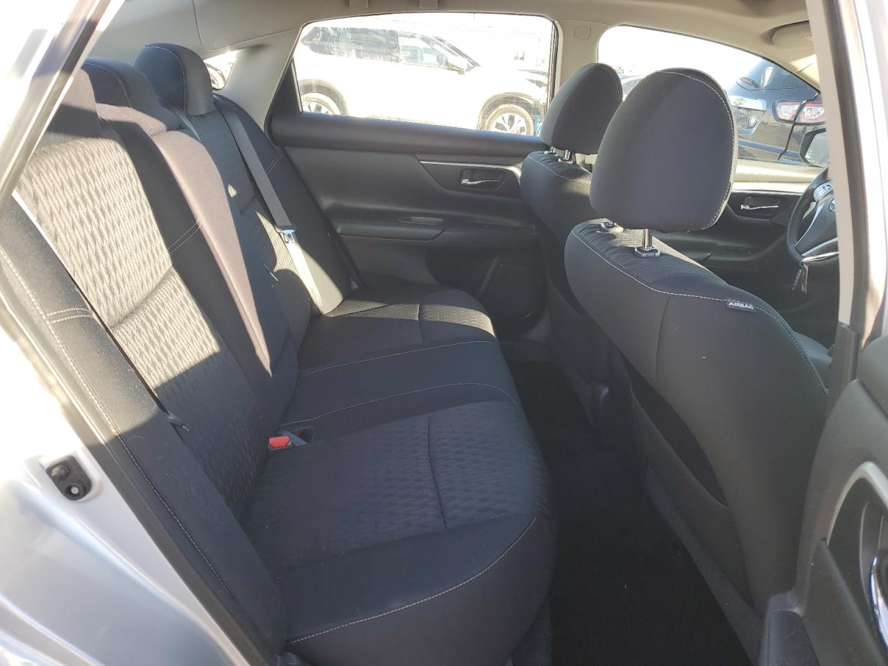 2017 Nissan Altima - Image 10
