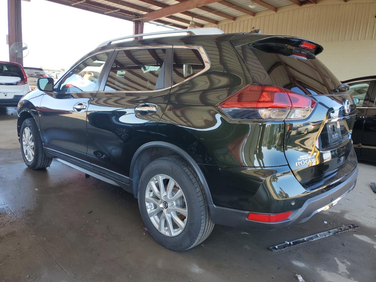 2020 Nissan Rogue - Image 2