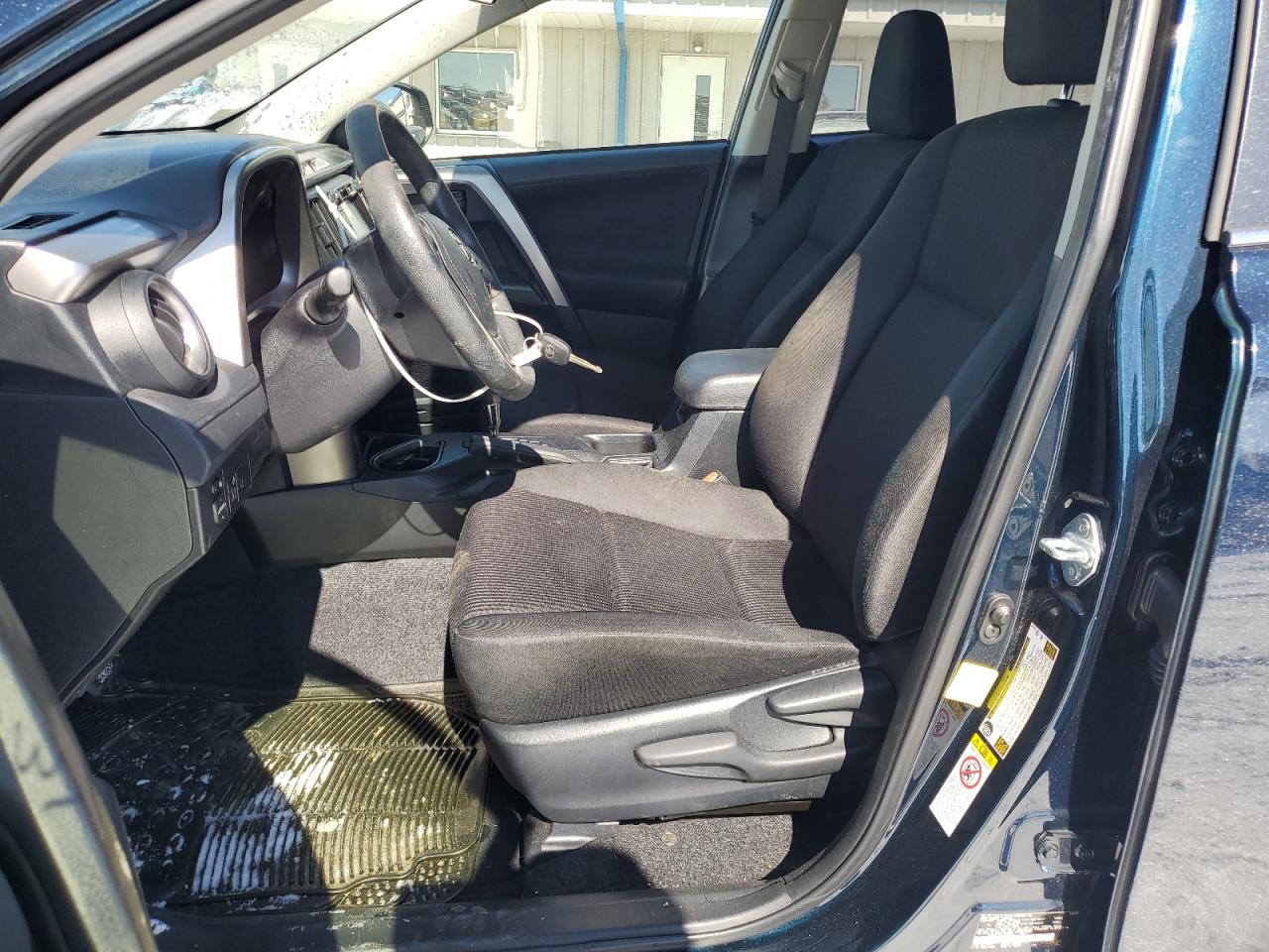 2018 Toyota RAV 4 - Image 7