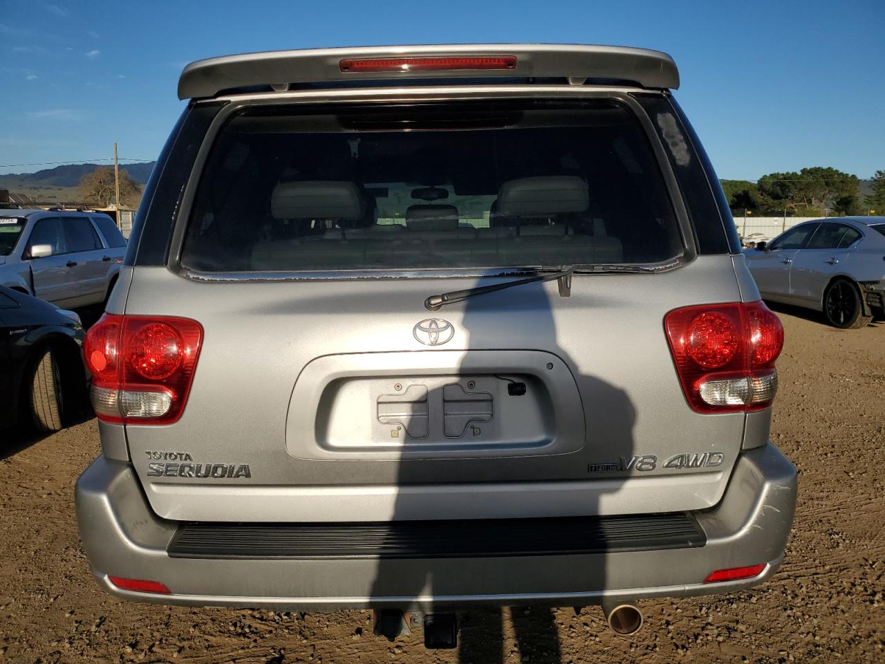 2005 Toyota Sequoia - Image 6