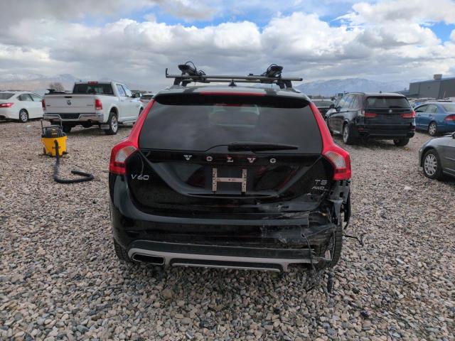  VOLVO V60 2017 Чорний