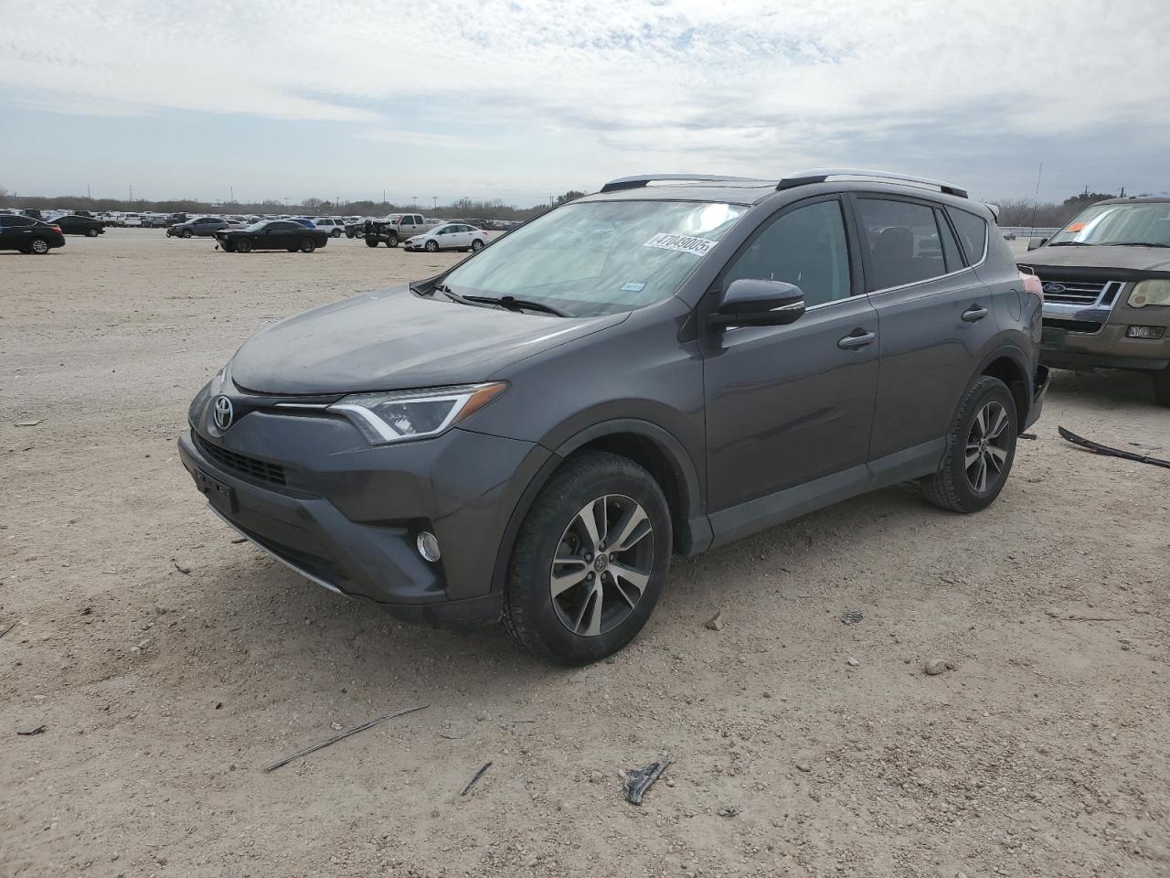 2016 Toyota RAV 4 - Image 1