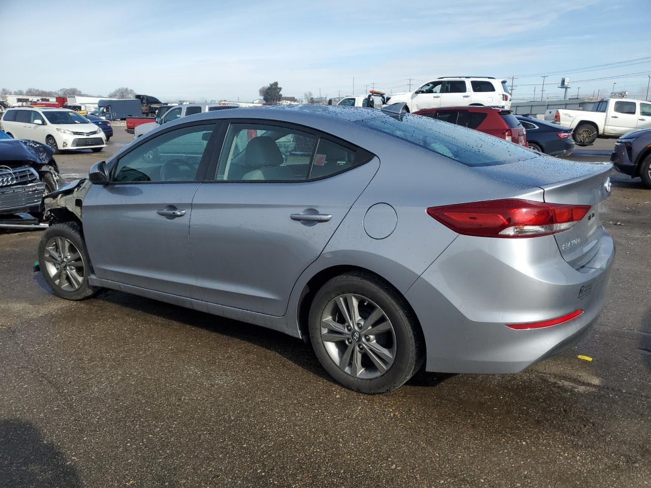 2017 Hyundai Elantra - Image 2