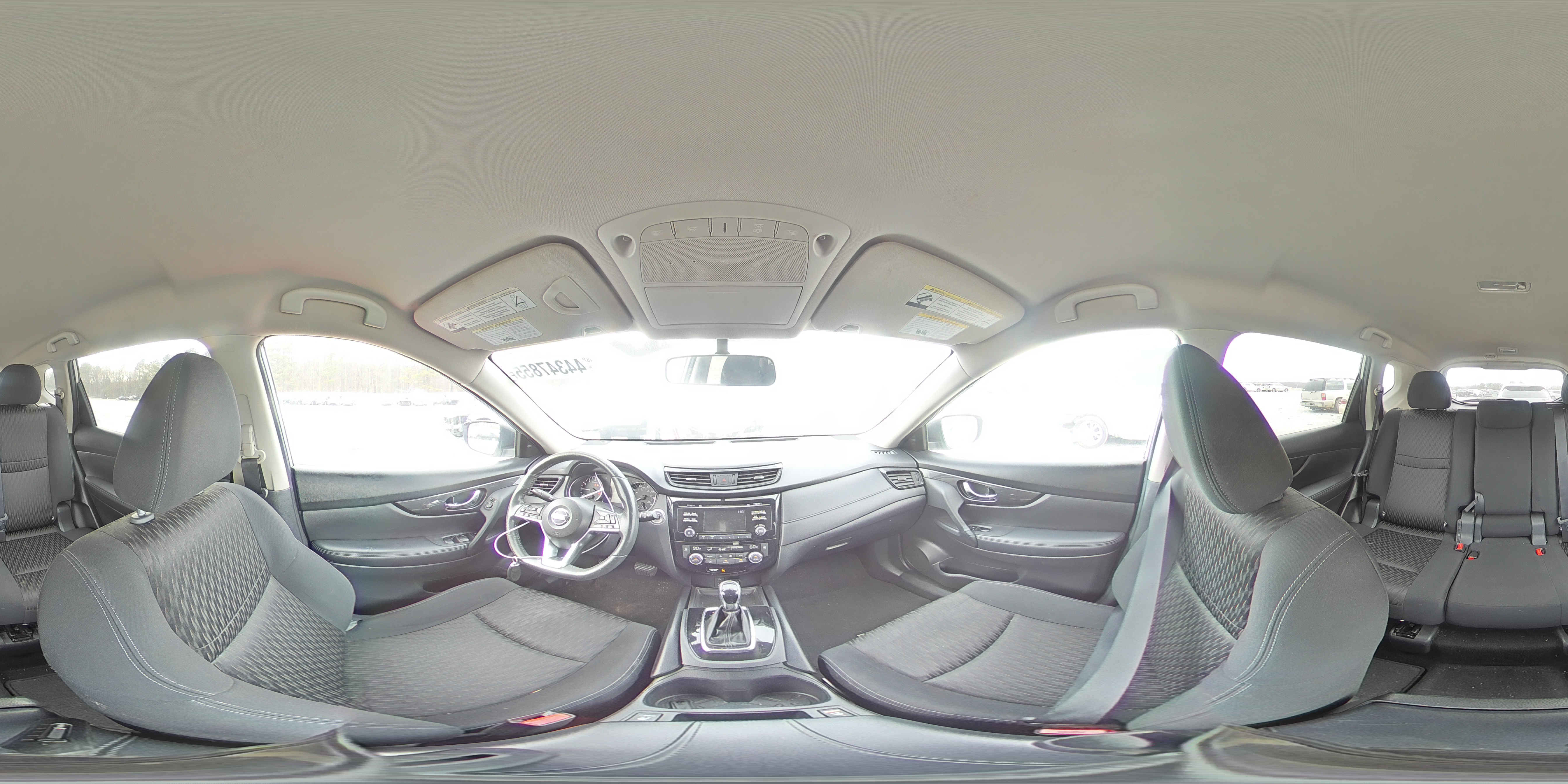 2017 Nissan Rogue - Image 14