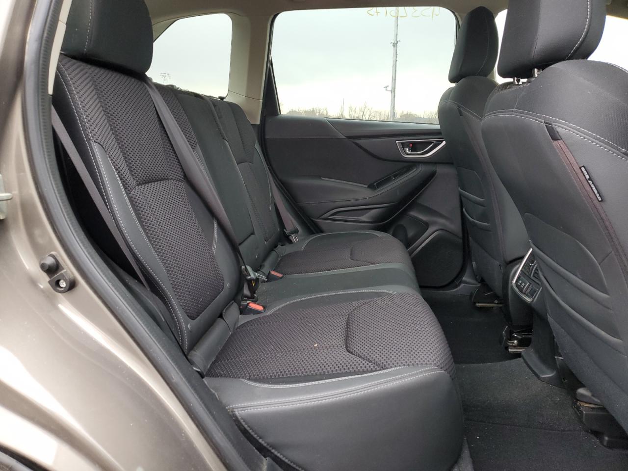 2020 Subaru Forester - Image 11