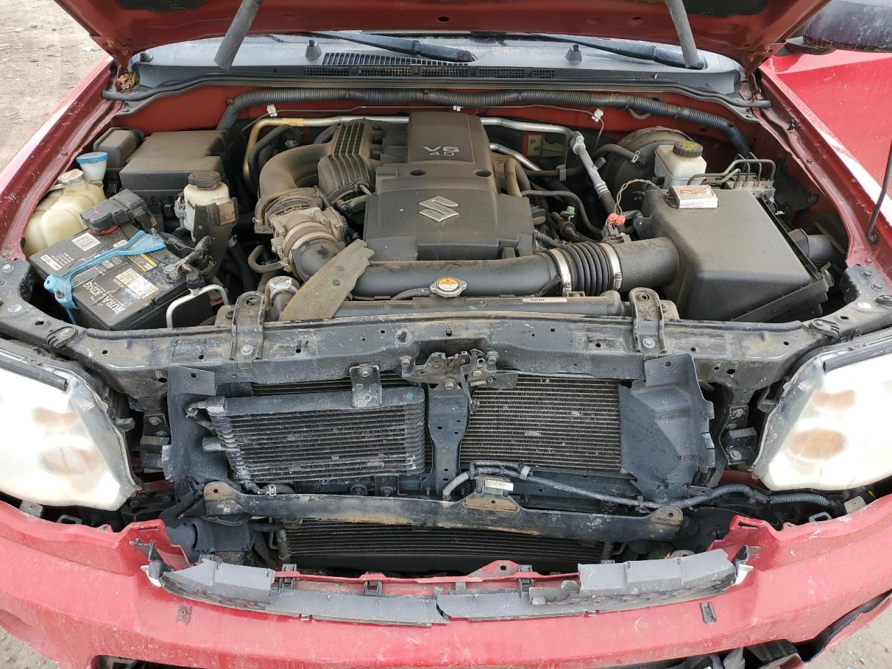 2011 Suzuki Equator - Image 11