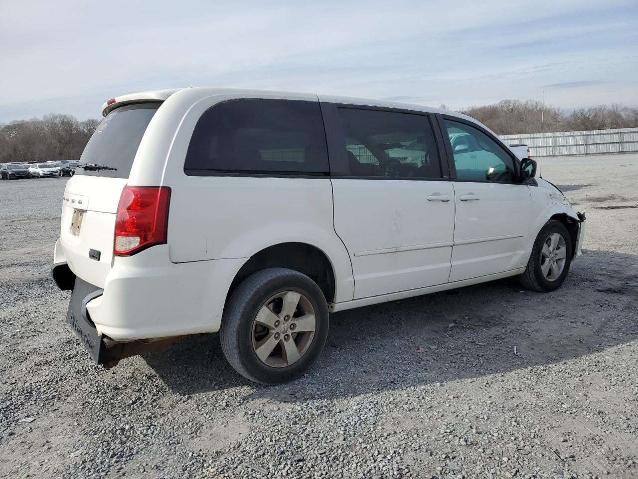 2013 Dodge Caravan - Image 3