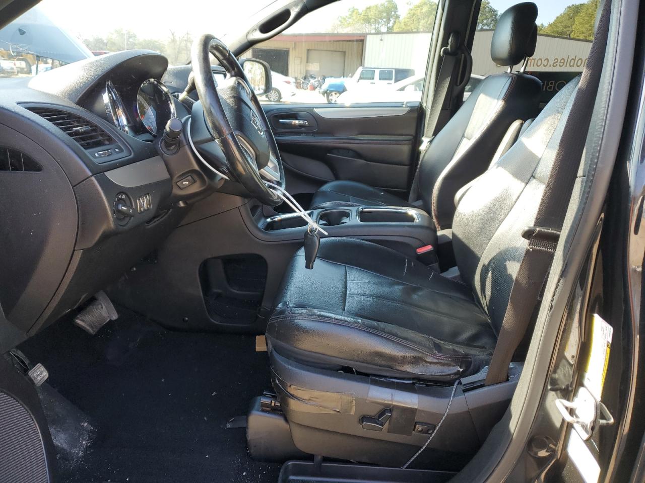 2012 Dodge Caravan - Image 7