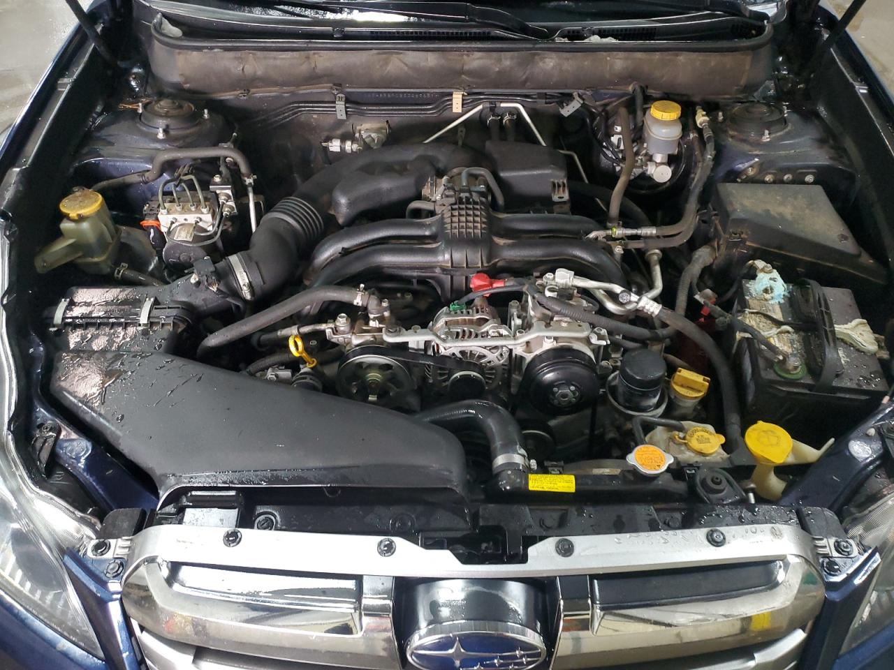 2014 Subaru Outback - Image 12