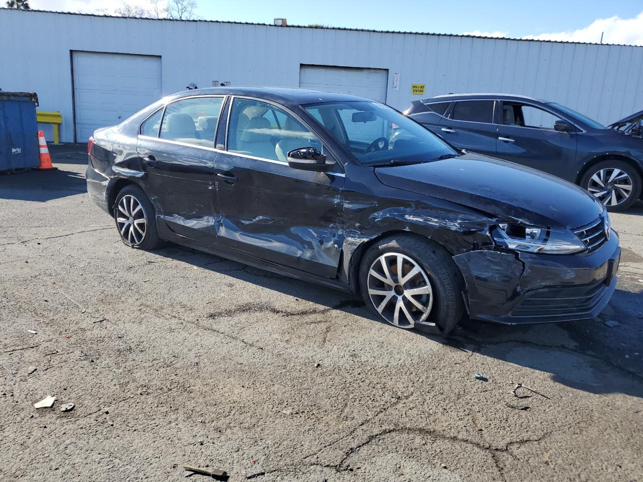 2018 Volkswagen Jetta - Image 4