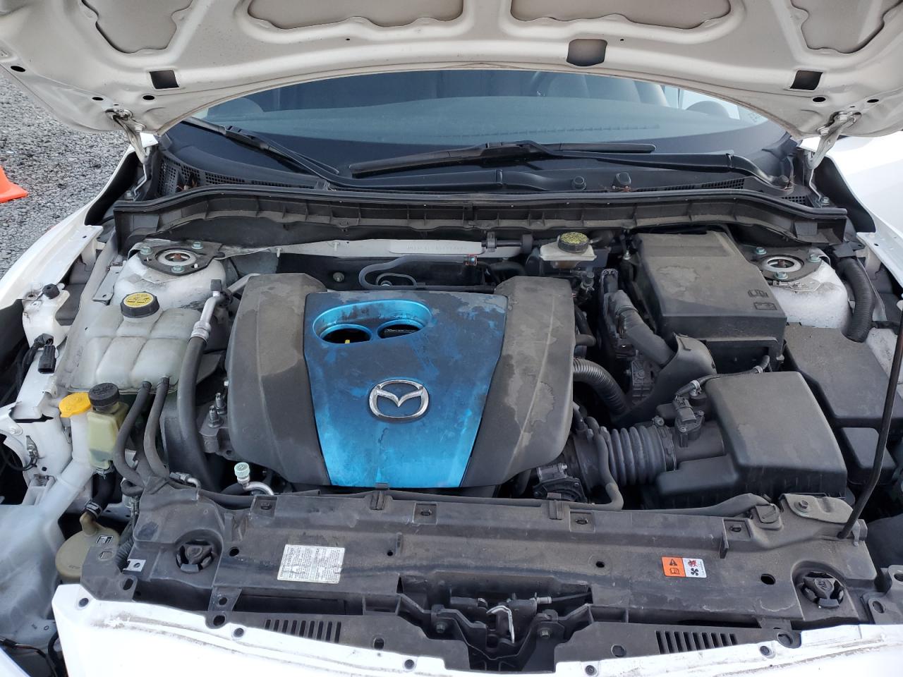 2013 Mazda 3 - Image 11