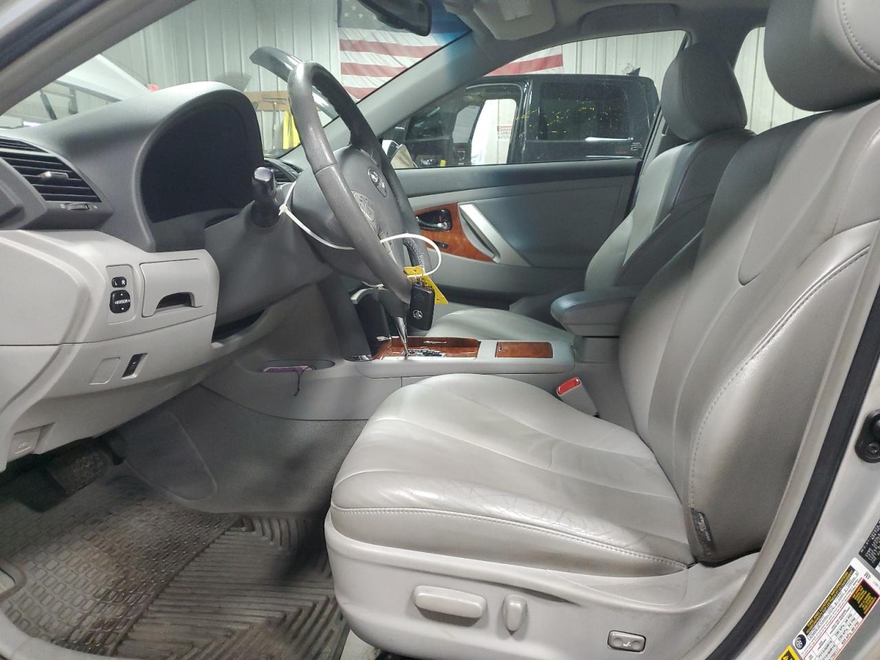 2011 Toyota Camry - Image 7
