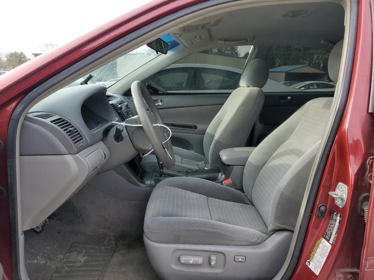 2005 Toyota Camry - Image 7