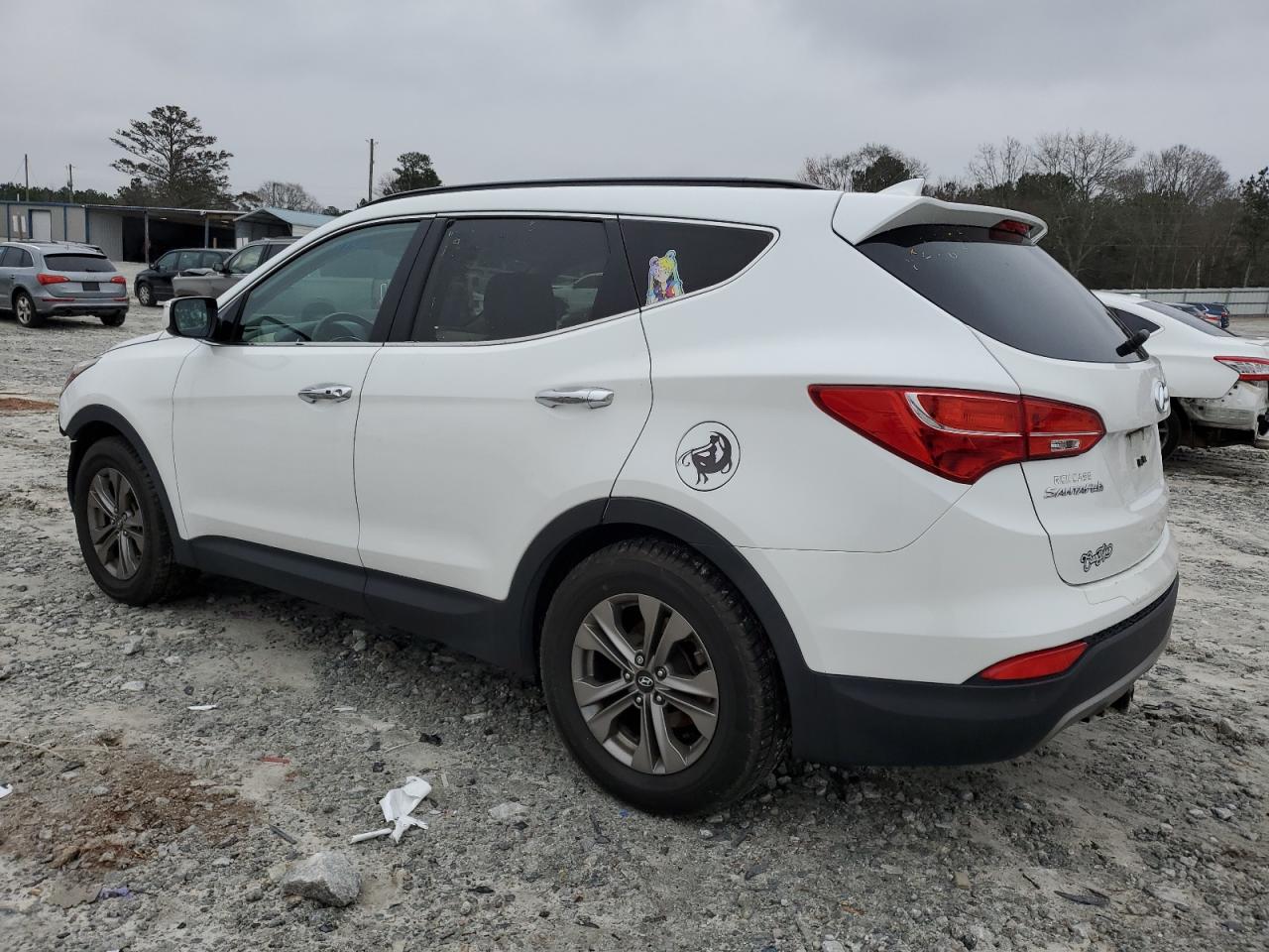 2016 Hyundai Santa Fe - Image 2