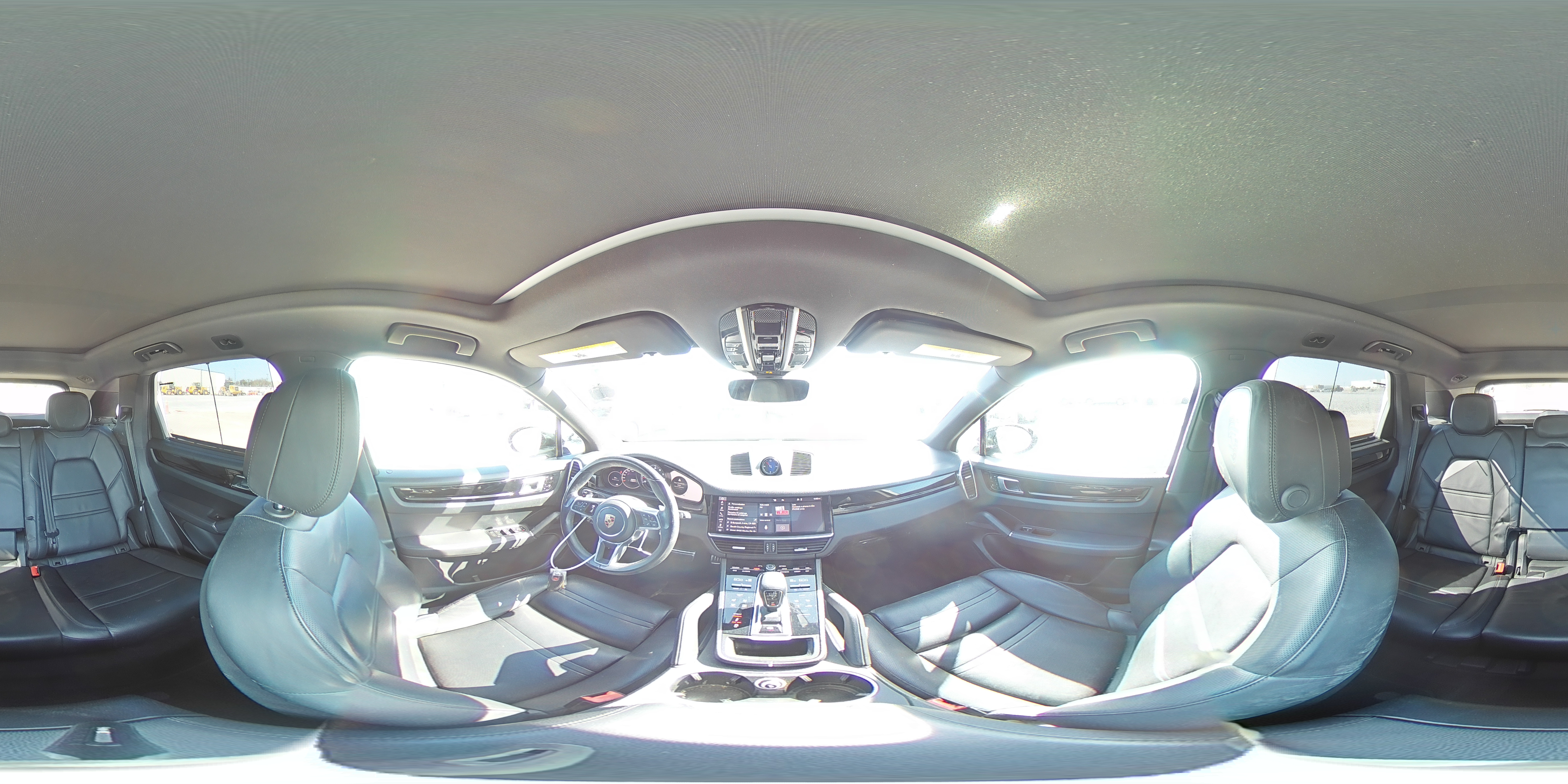 2020 Porsche Cayenne - Image 16