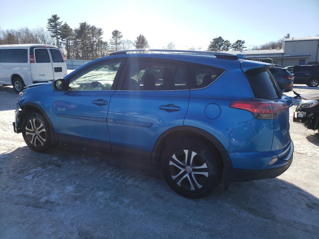 2017 Toyota RAV 4 - Image 2
