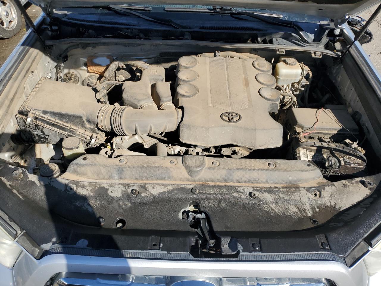 2010 Toyota 4Runner - Image 12