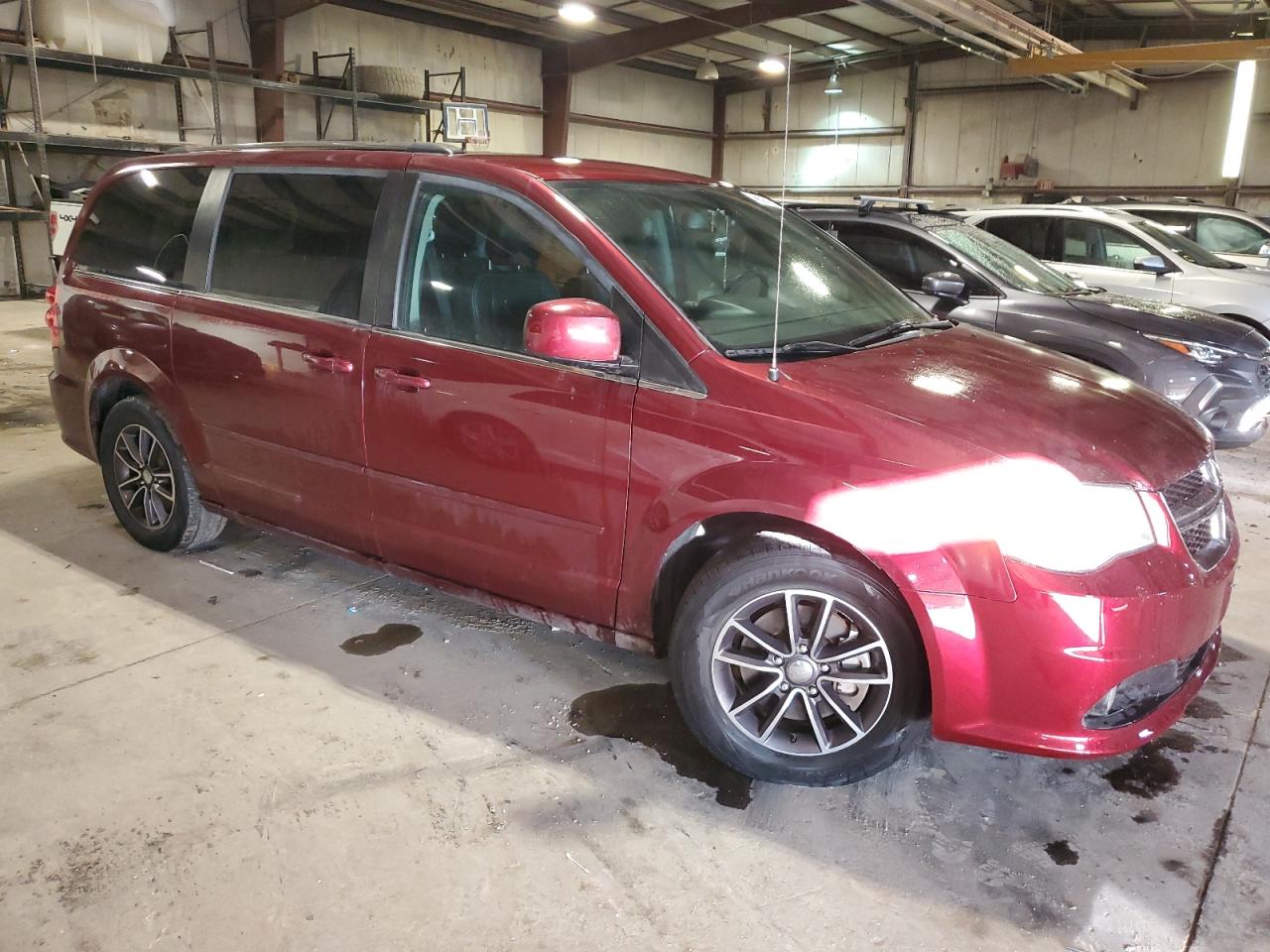 2017 Dodge Caravan - Image 4