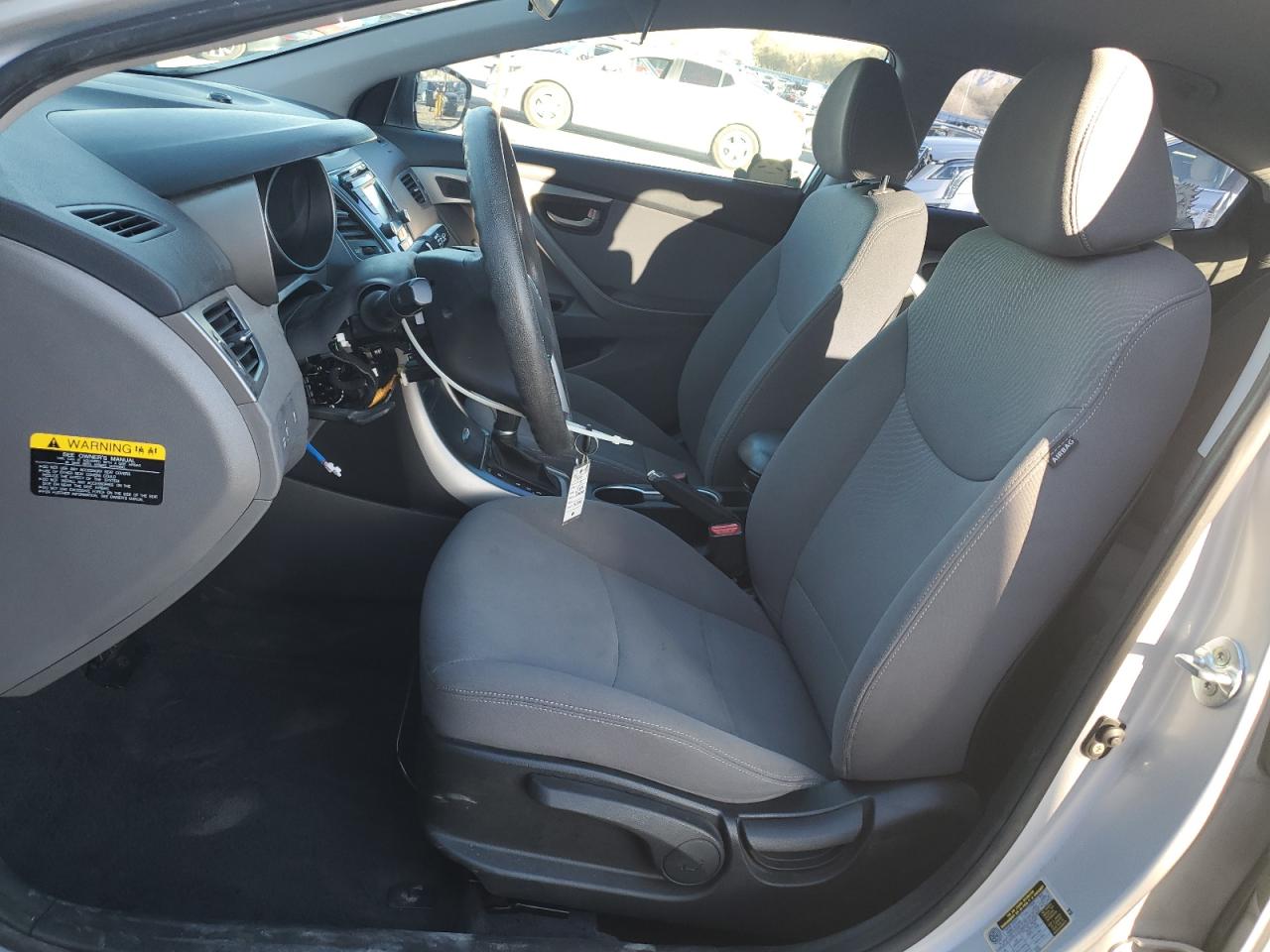 2016 Hyundai Elantra - Image 7