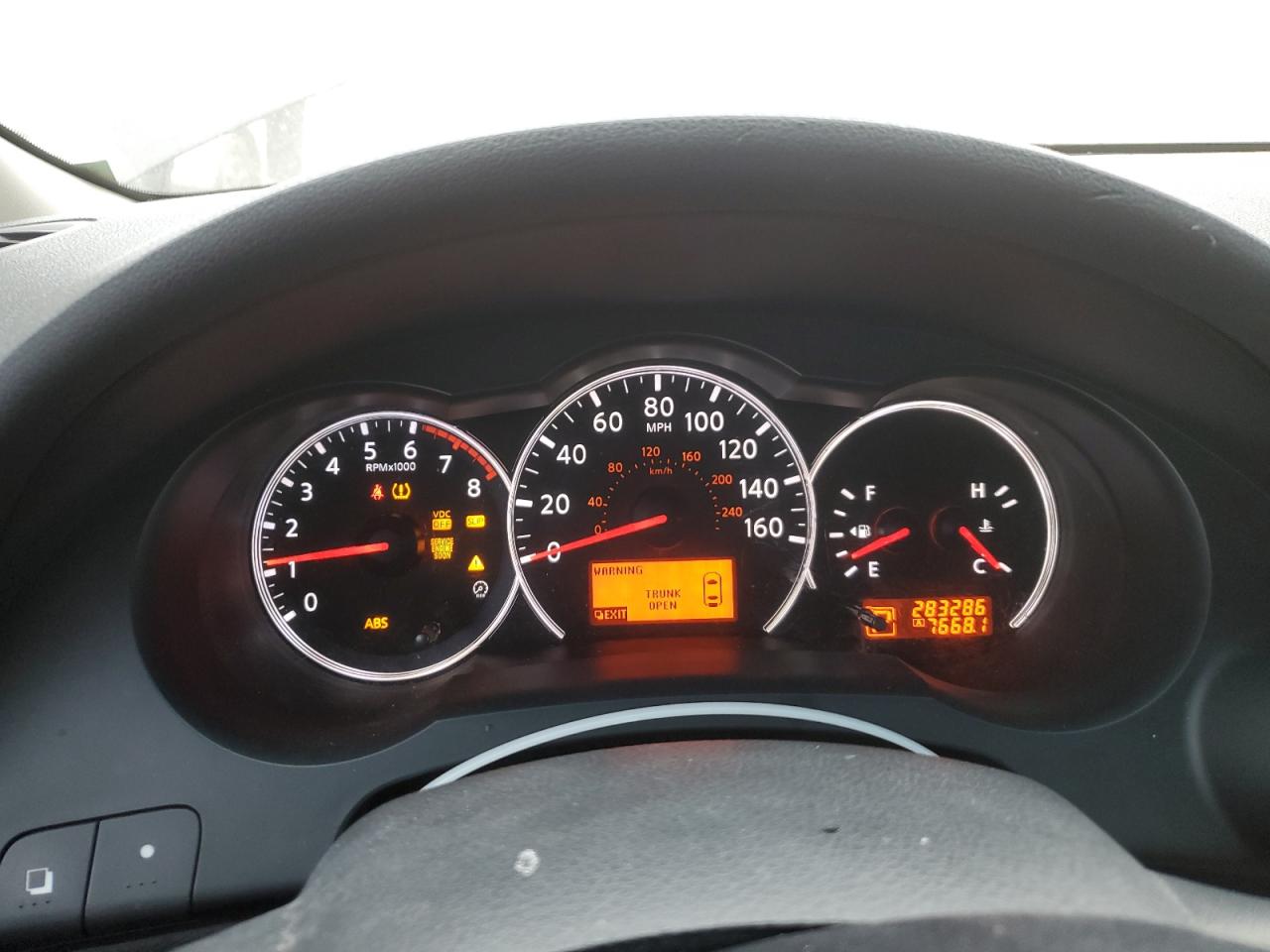 2010 Nissan Altima - Image 9