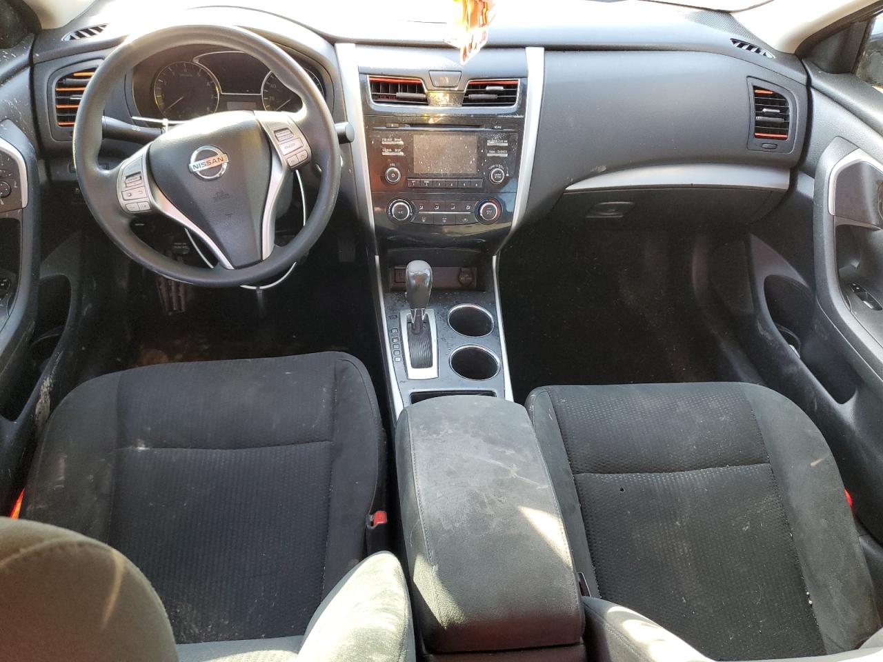 2015 Nissan Altima - Image 8