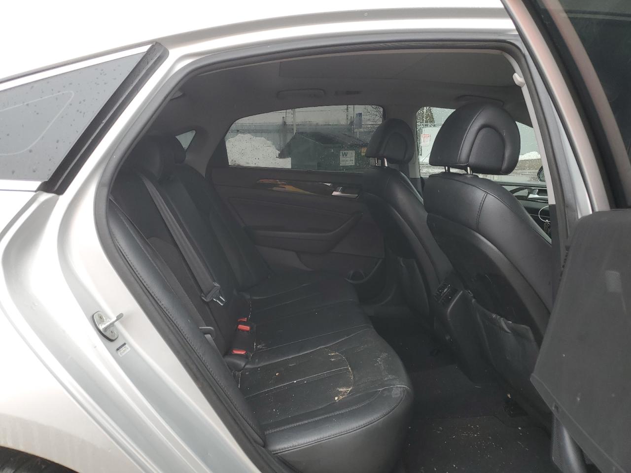 2015 Hyundai Sonata - Image 10