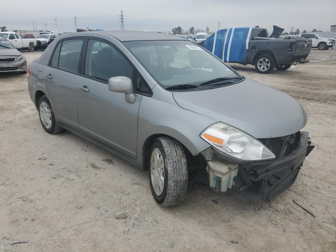 2011 Nissan Versa - Image 4