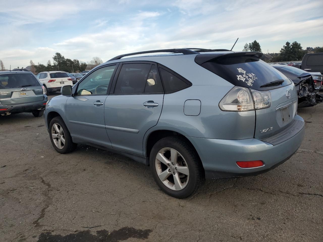 2005 Lexus RX - Image 2