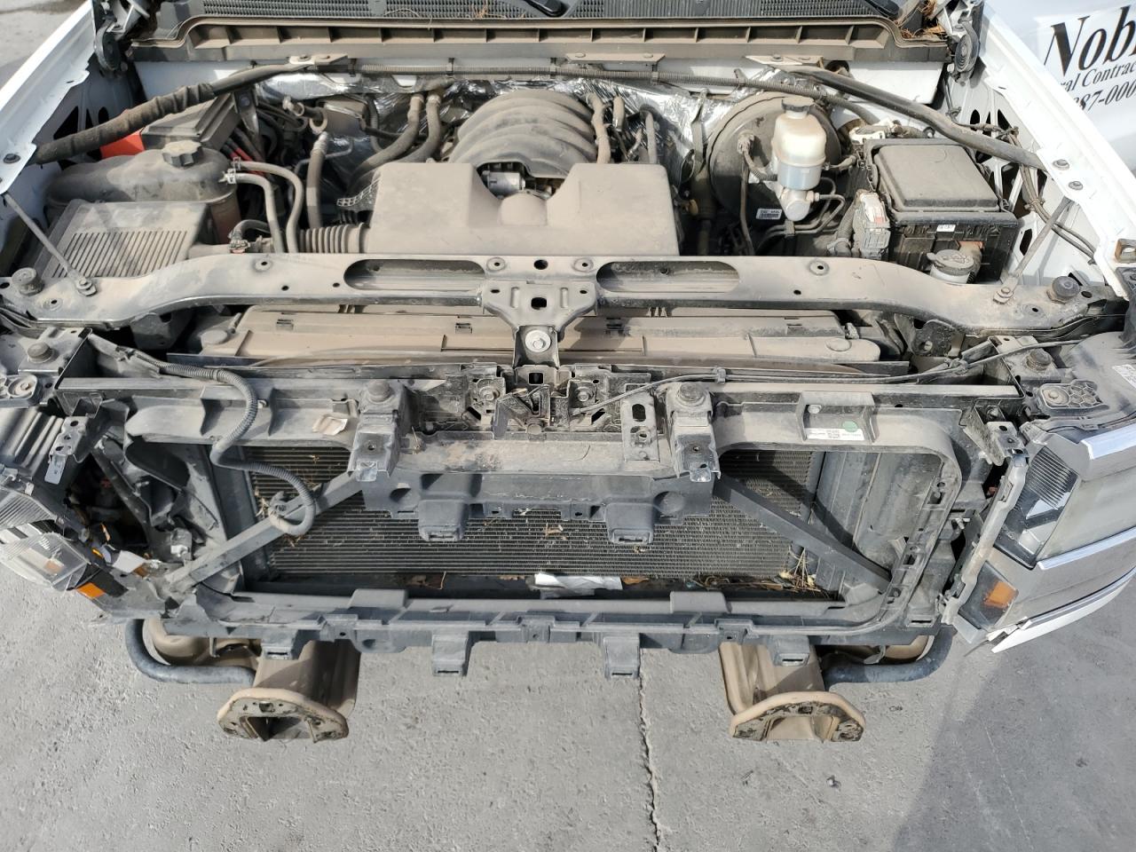 2016 Chevrolet Silverado - Image 11