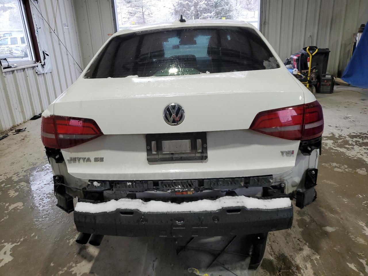 2017 Volkswagen Jetta - Image 6