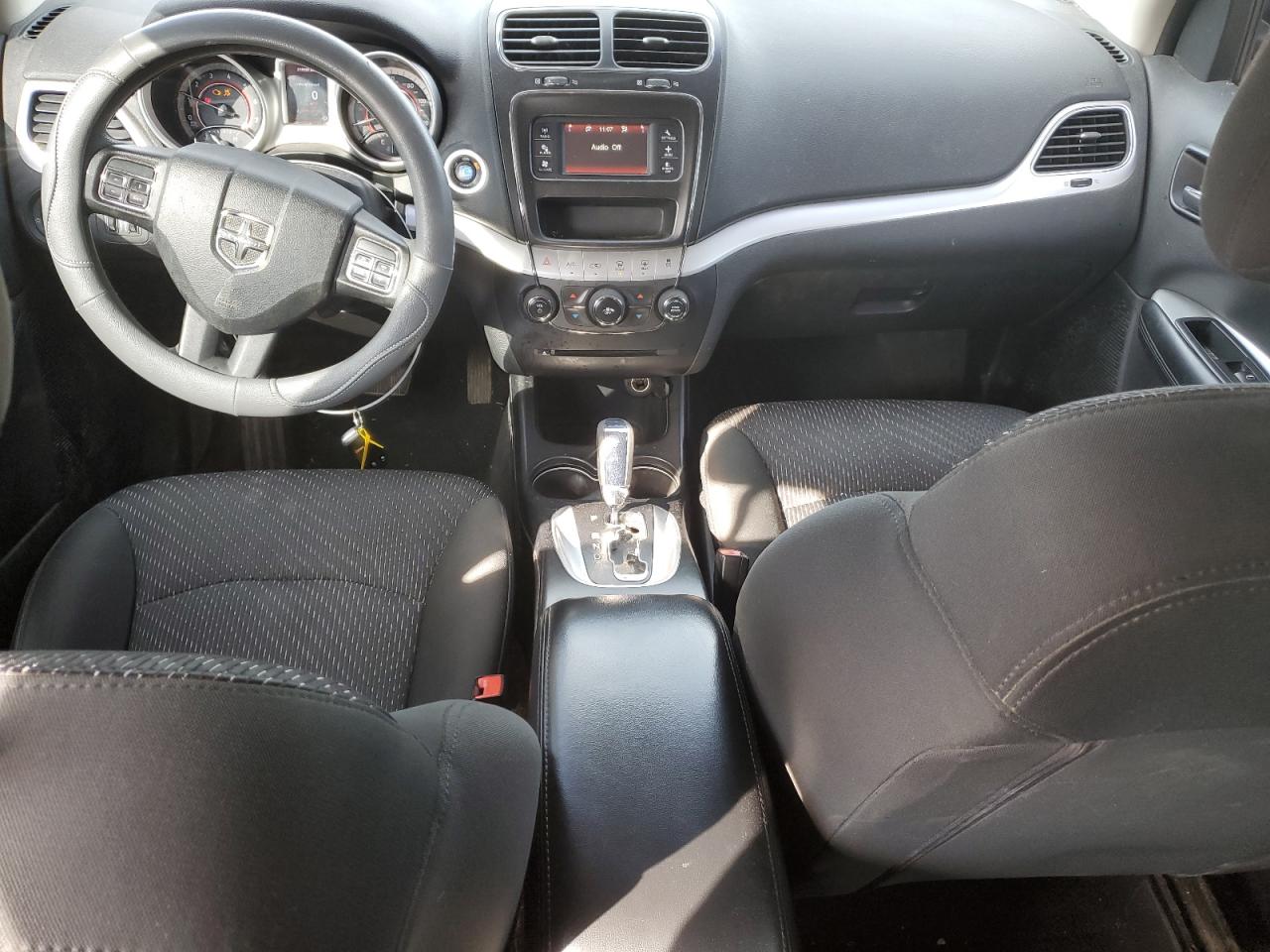 2011 Dodge Journey - Image 8