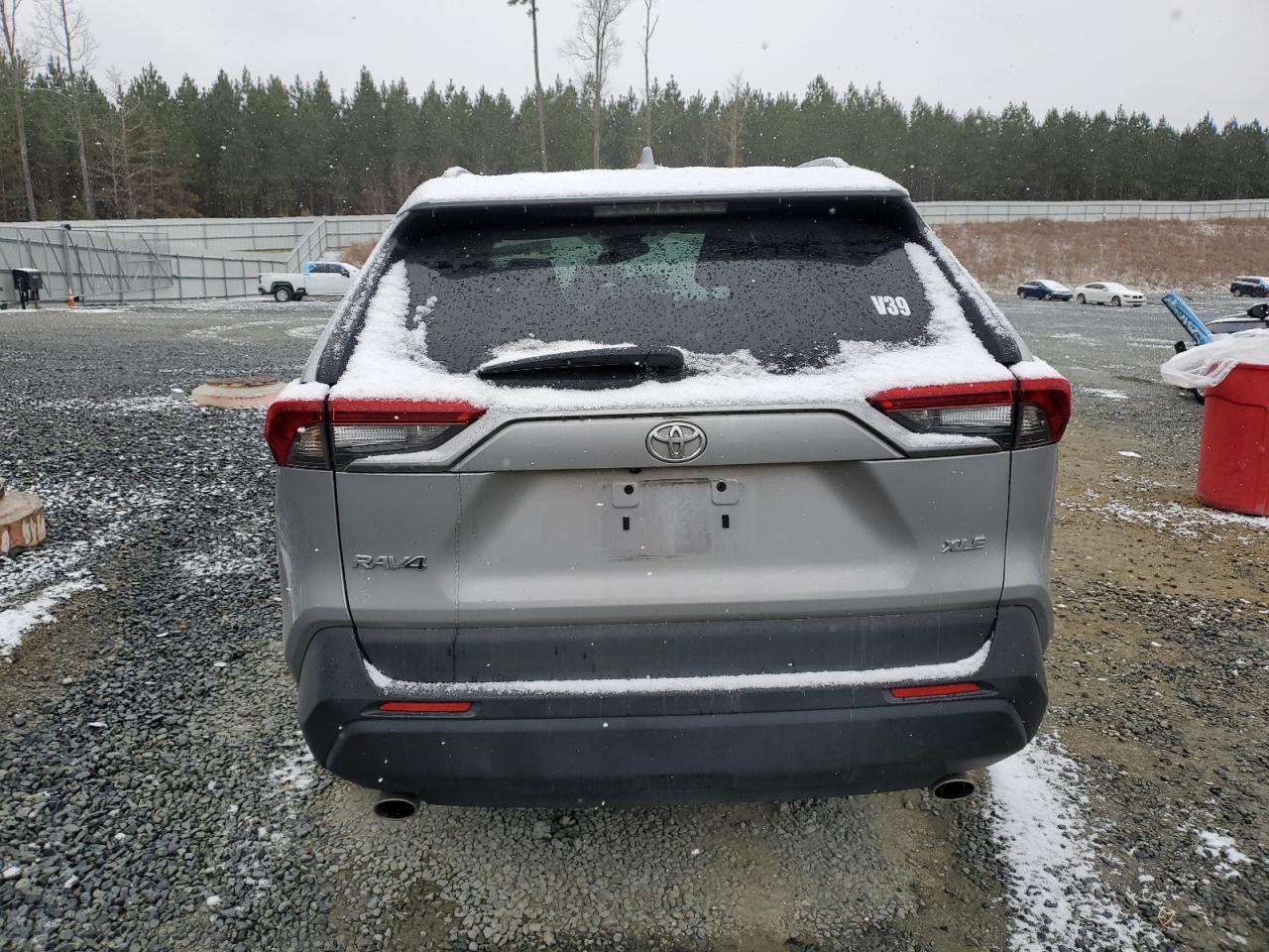 2021 Toyota RAV 4 - Image 6