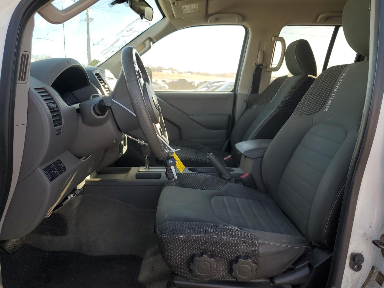 2015 Nissan Navara (Frontier) - Image 7