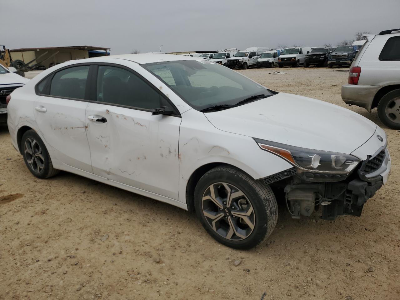 2021 Kia Forte - Image 4