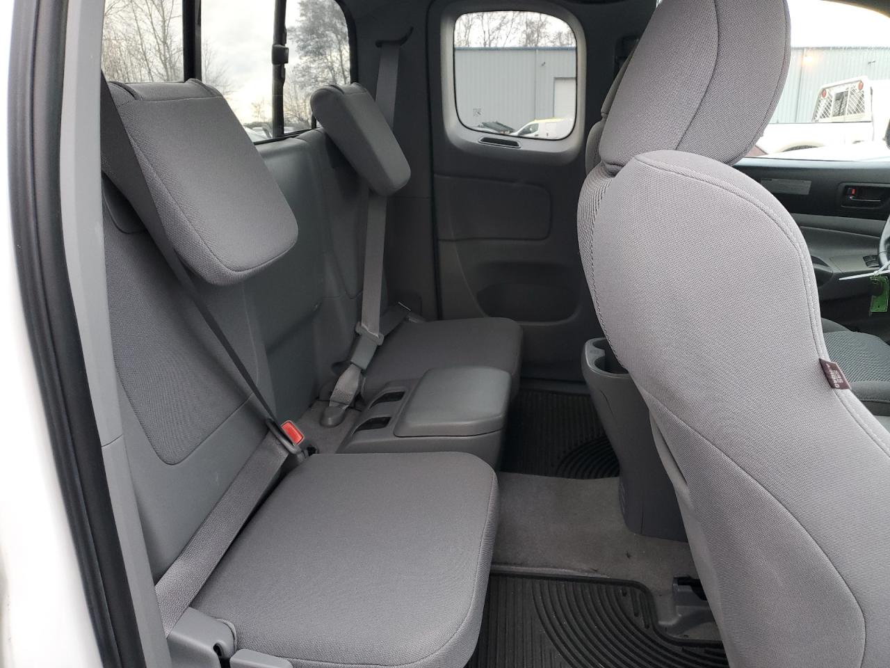 2009 Toyota Tacoma - Image 10
