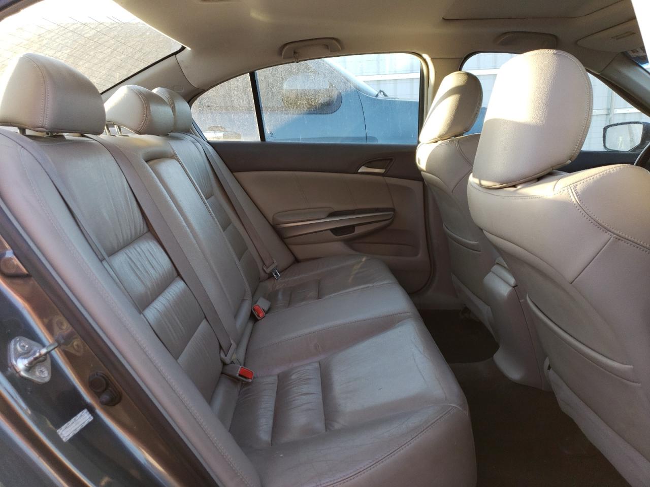 2009 Honda Accord - Image 10