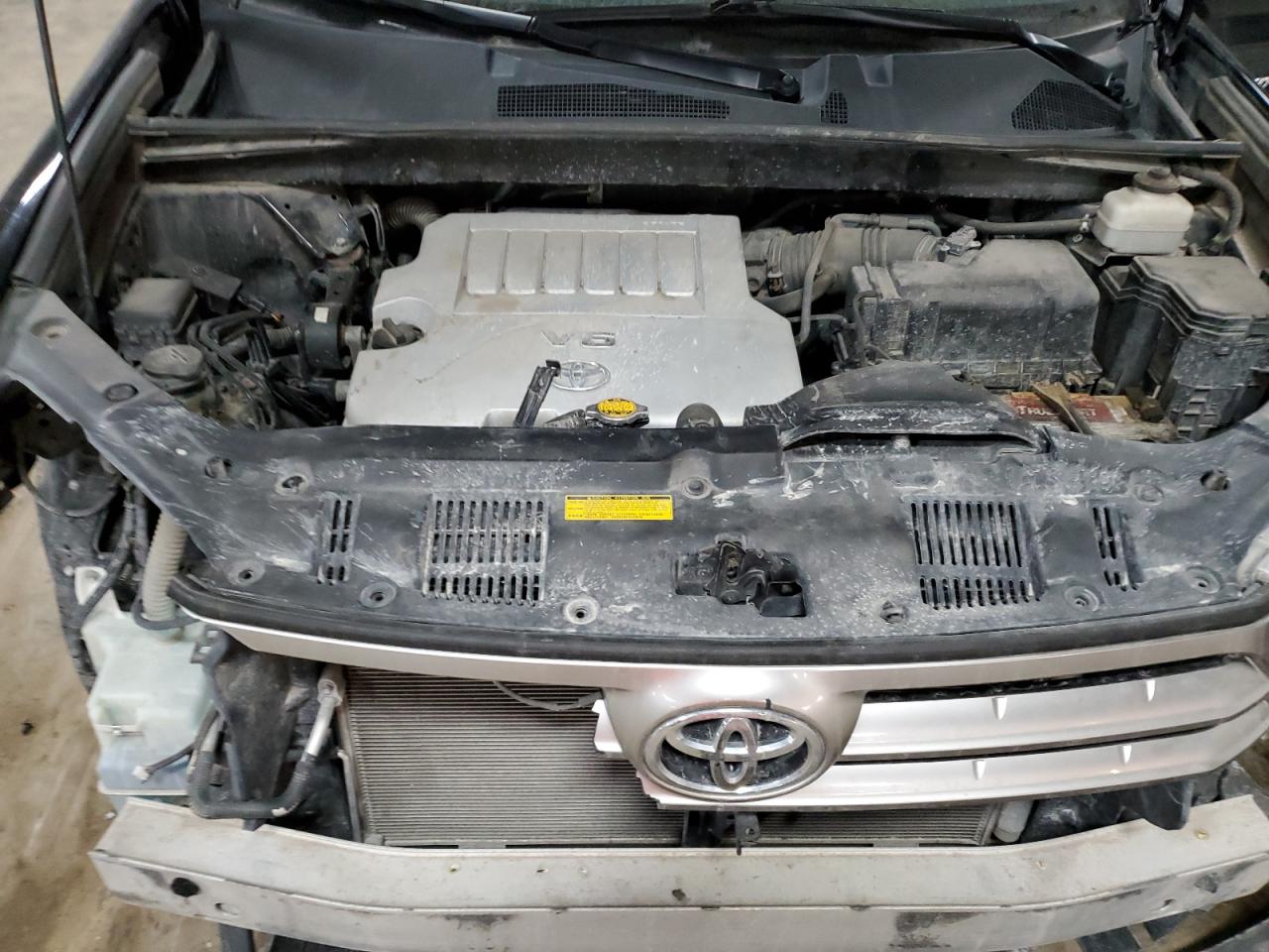 2012 Toyota Highlander - Image 12