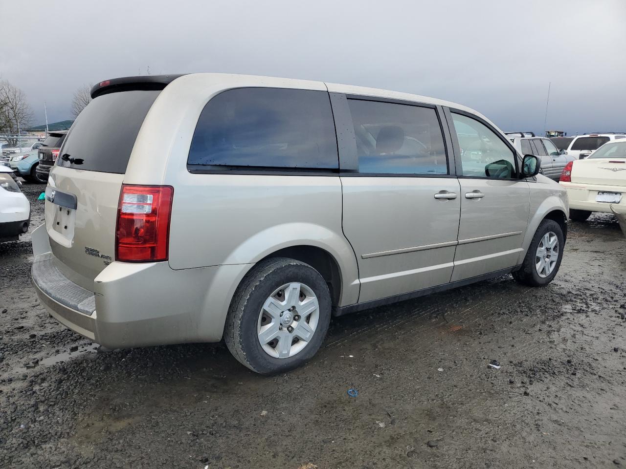 2009 Dodge Caravan - Image 3