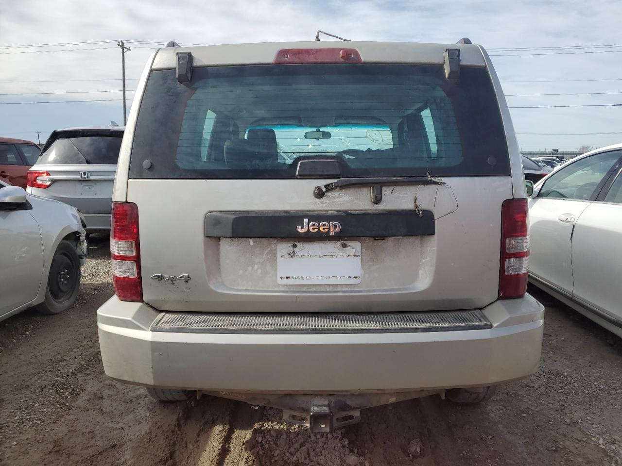 2009 Jeep Liberty (North America) - Image 6