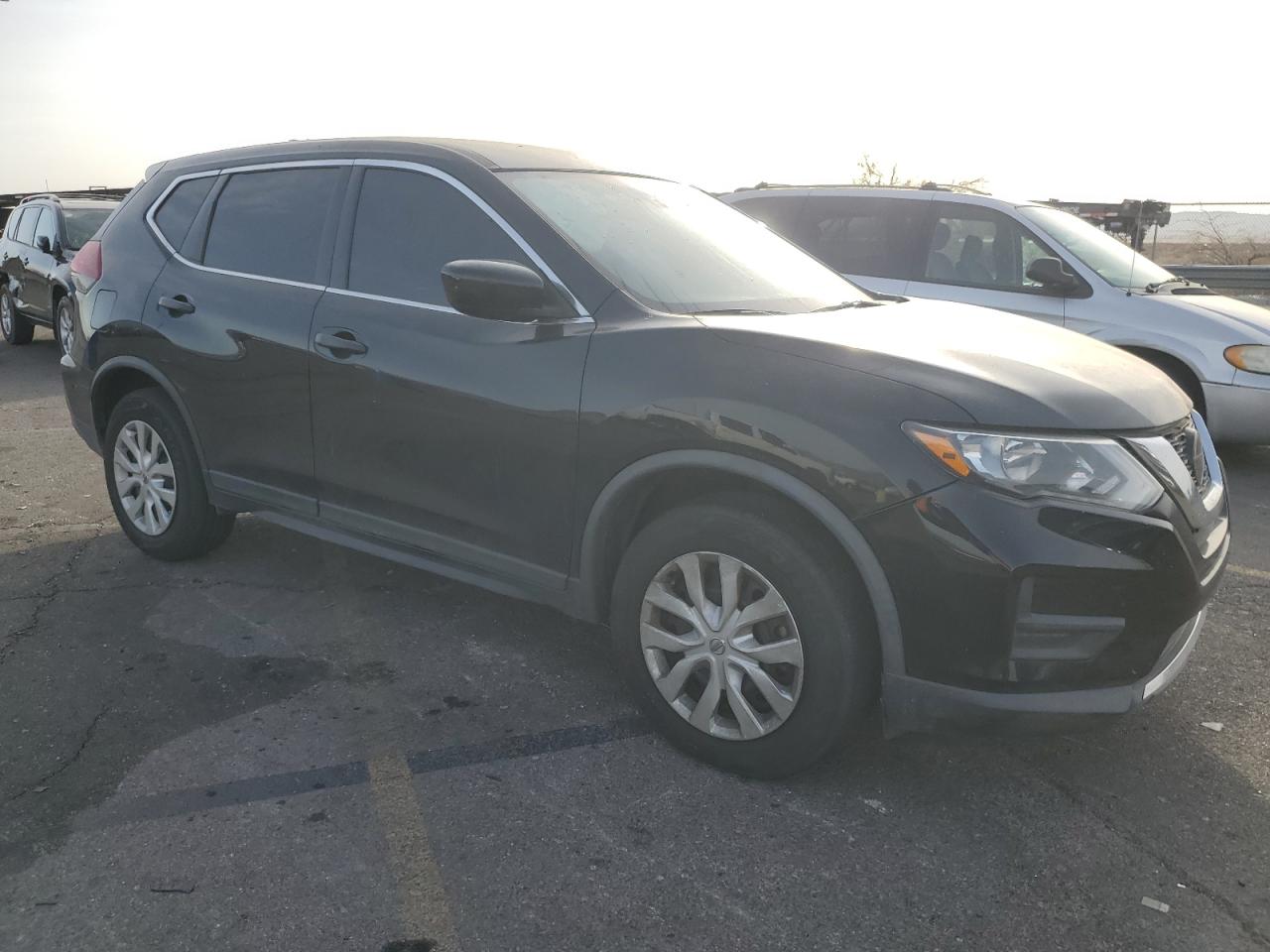 2020 Nissan Rogue - Image 4