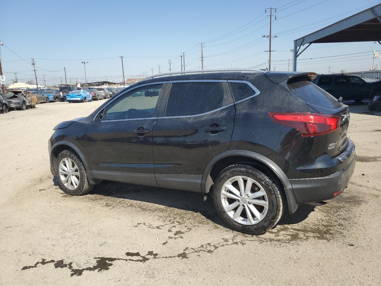 JN1BJ1CP8HW034171 NISSAN ROGUE 2017