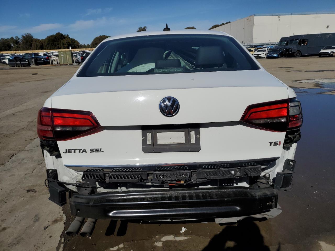 2017 Volkswagen Jetta - Image 6
