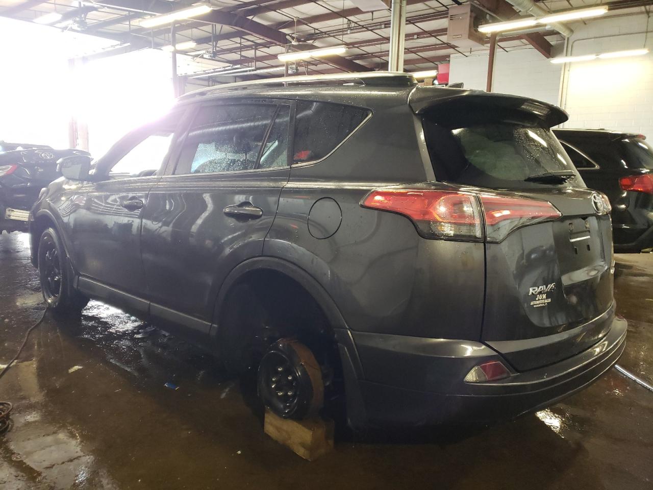 JTMBFREVXJJ223528 TOYOTA RAV4 2018
