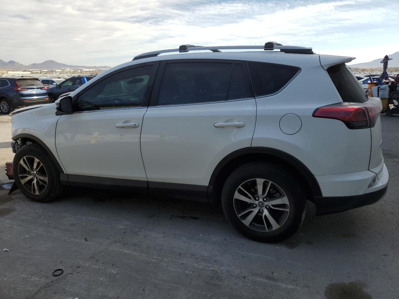 JTMWFREV2JJ728951 TOYOTA RAV4 2018